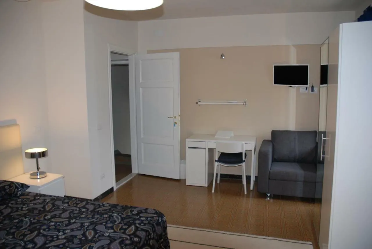 Holiday home Casa Tarabella Villa Fabbiano  Italy